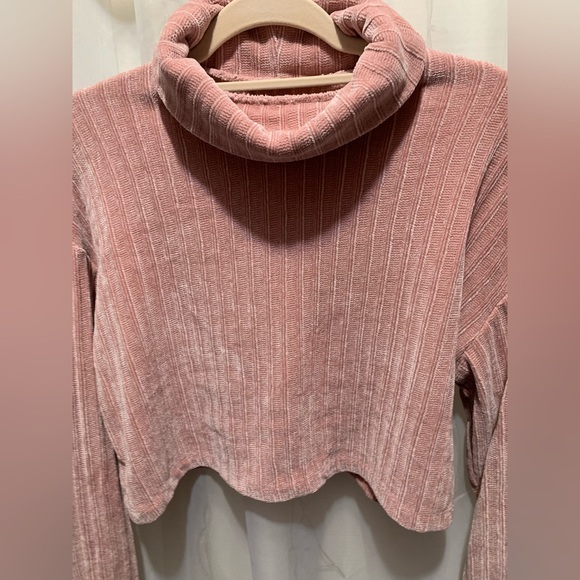 Altar’d State Margot Ribbed Turtleneck Sweater - Picture 4 of 7